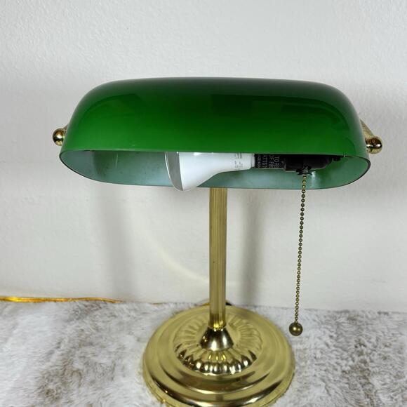 Vintage Green Bankers Lamp Brass Base Pull Chain Glass Shade Works - Picture 5 of 9